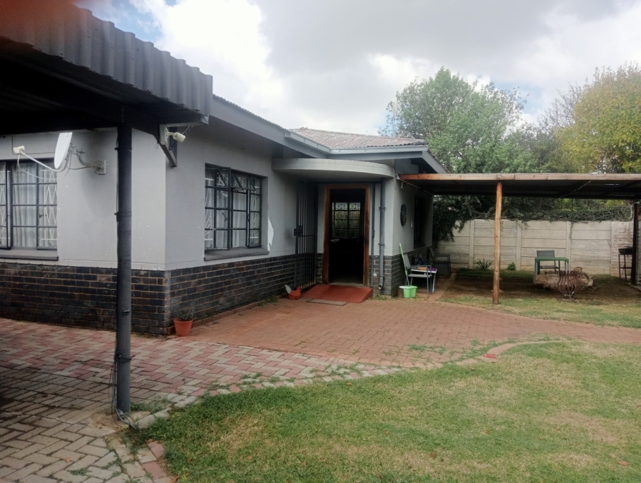 To Let 2 Bedroom Property for Rent in Odendaalsrus Free State